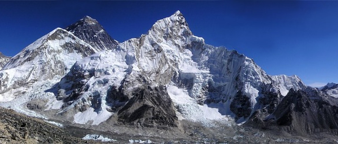 Everest Base Camp via Gokyo Valley trek – 19days