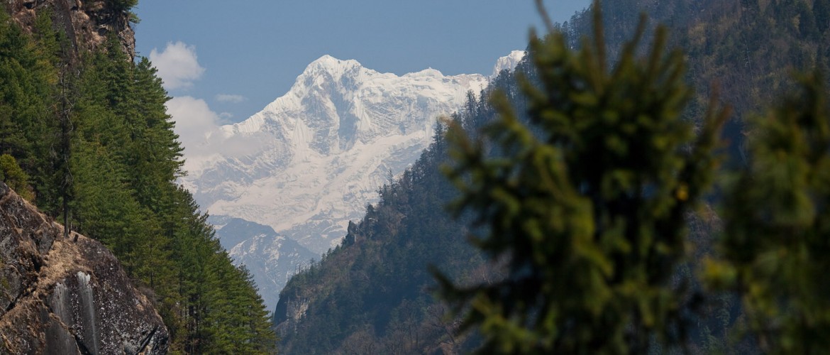 Manaslu Circuit Trek with Larkya Pass – 17 Days