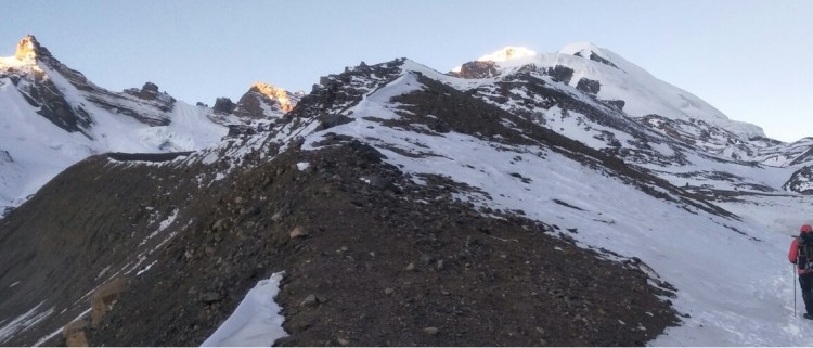 Annapurna Tilicho Lake via Mesokanto La Pass Trek 14 Days