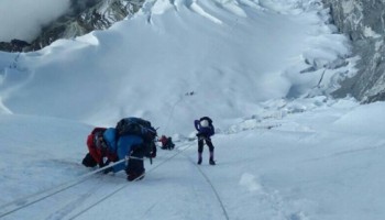 Island Peak Climbing – 15 Days